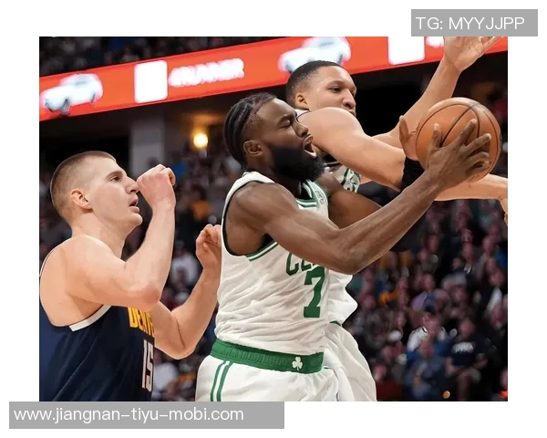 阿德巴约谈战胜雷霆的艰难过程与球队实力的提升